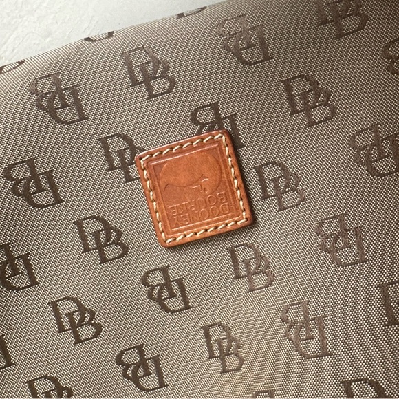 Dooney & Bourke Brown Monogrammed Women's Bag - Picture 5 of 8